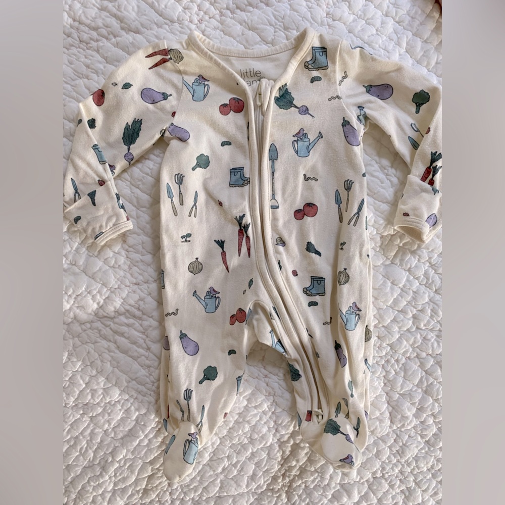 Gender Neutral Newborn Sleeper - Gardening Print